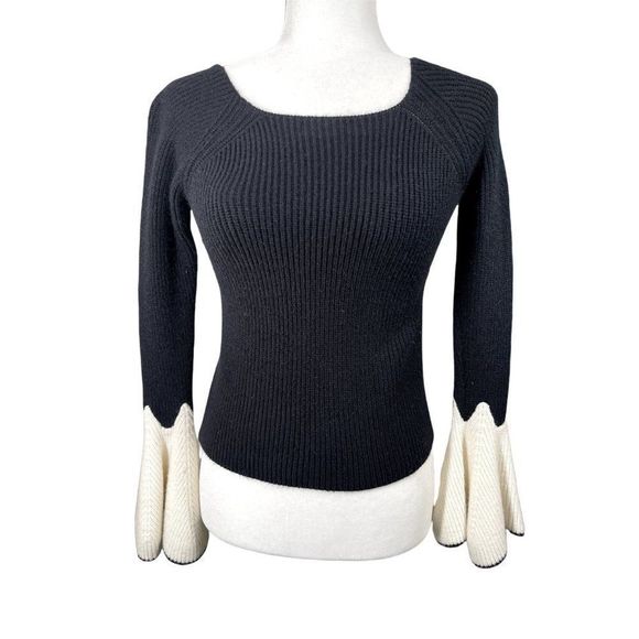 Women's Haute Rogue Ribbed Bell Sleeve Small - Picture 2 of 7